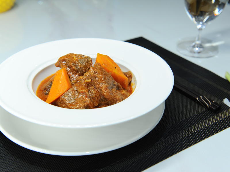 Braised_beef_with_pt