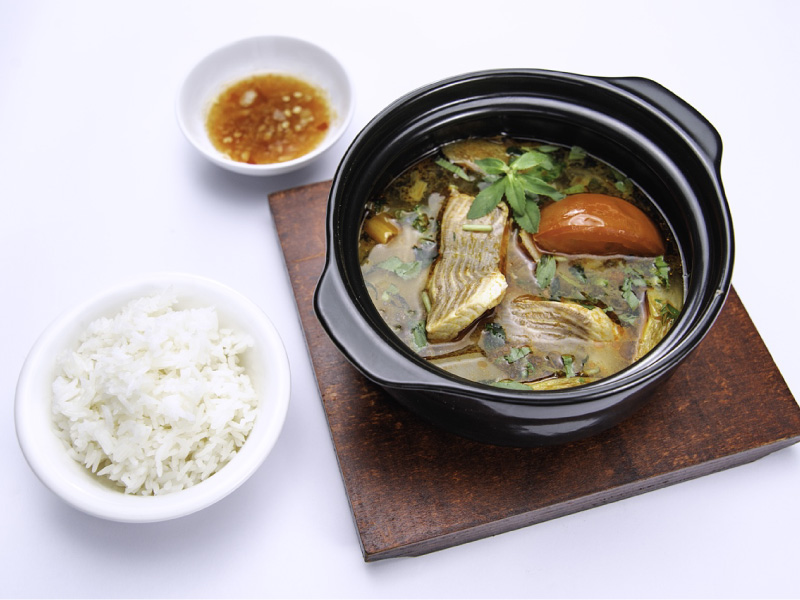 Southern_style_braised_fish_in_claypot